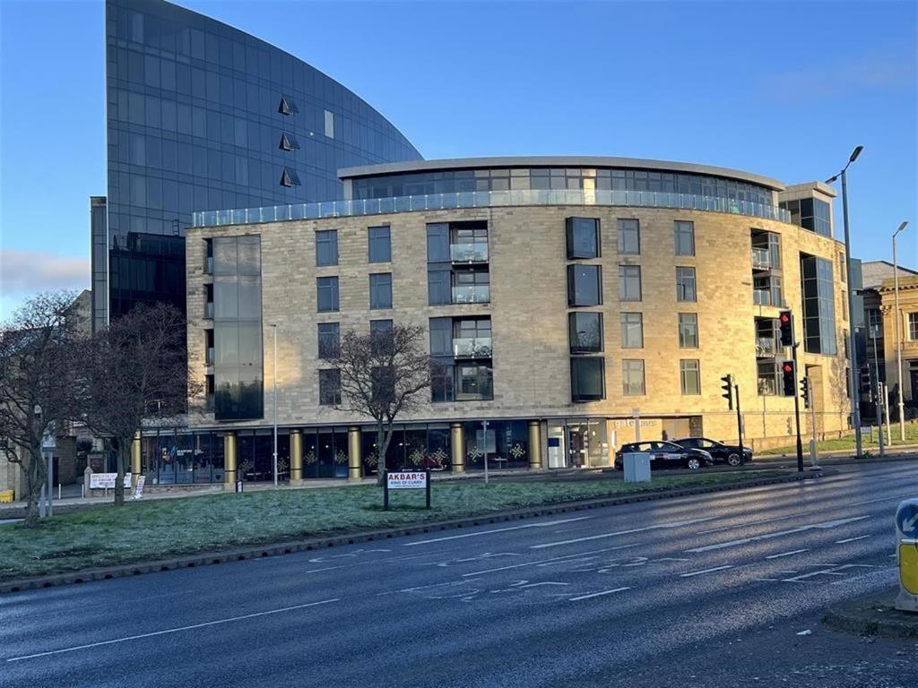 Am Apartments Bradford  Exteriör bild