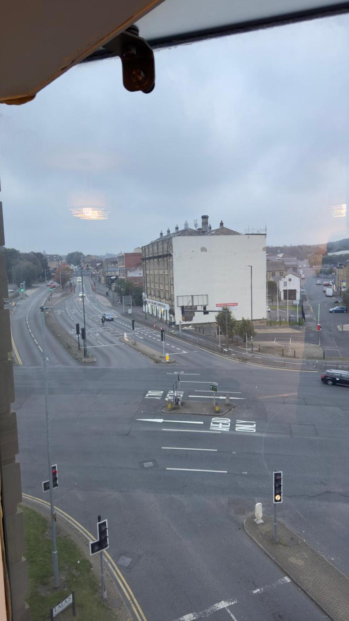 Am Apartments Bradford  Exteriör bild